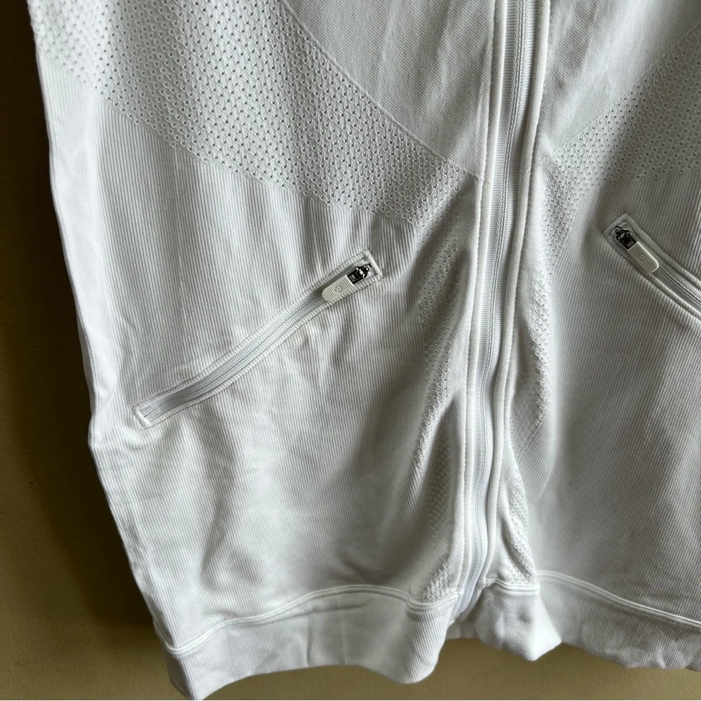 Lululemon Ventilate Jacket White Sz 10